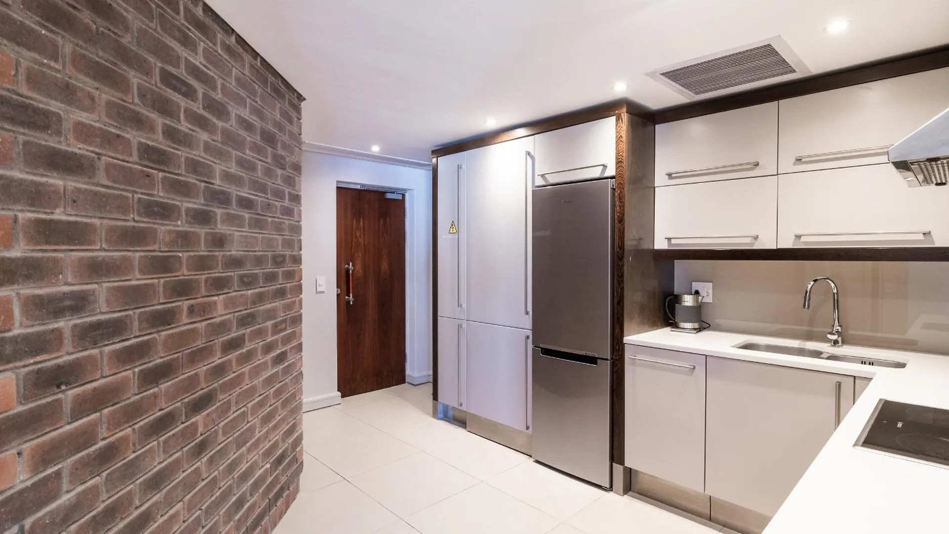 Rockwell 613 By Ctha Apartment Cape Town