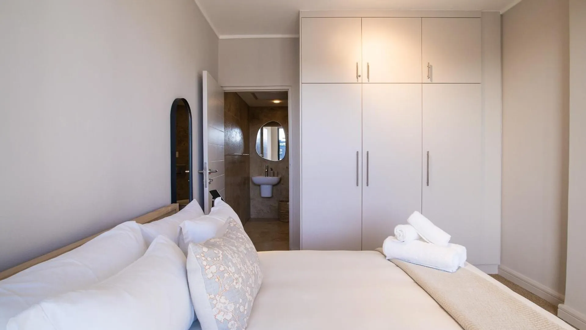 Rockwell 613 By Ctha Apartment Cape Town 0*,