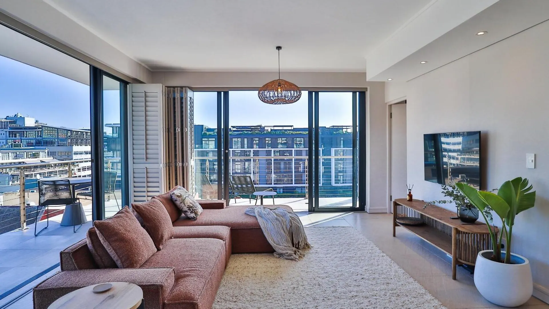 Rockwell 613 By Ctha Apartment Cape Town 0*,