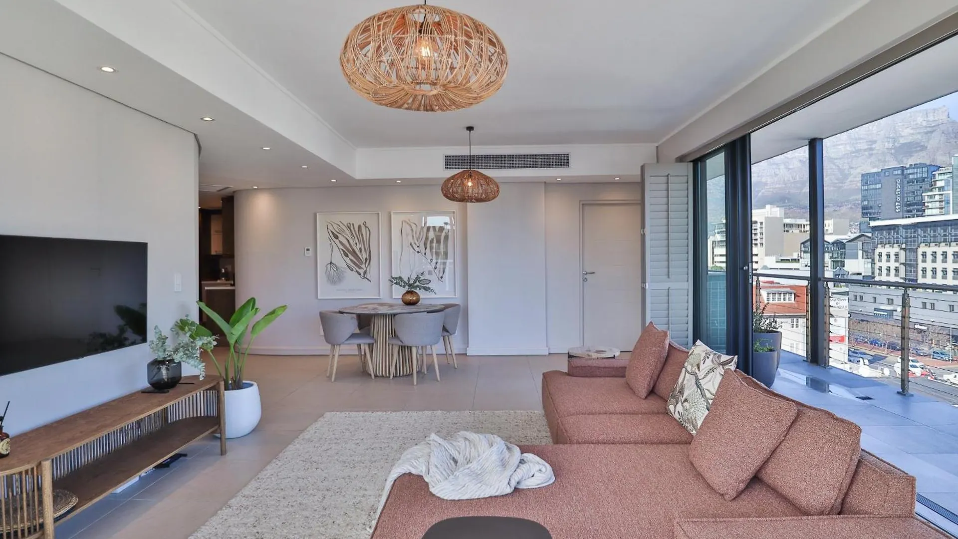 Rockwell 613 By Ctha Apartment Cape Town